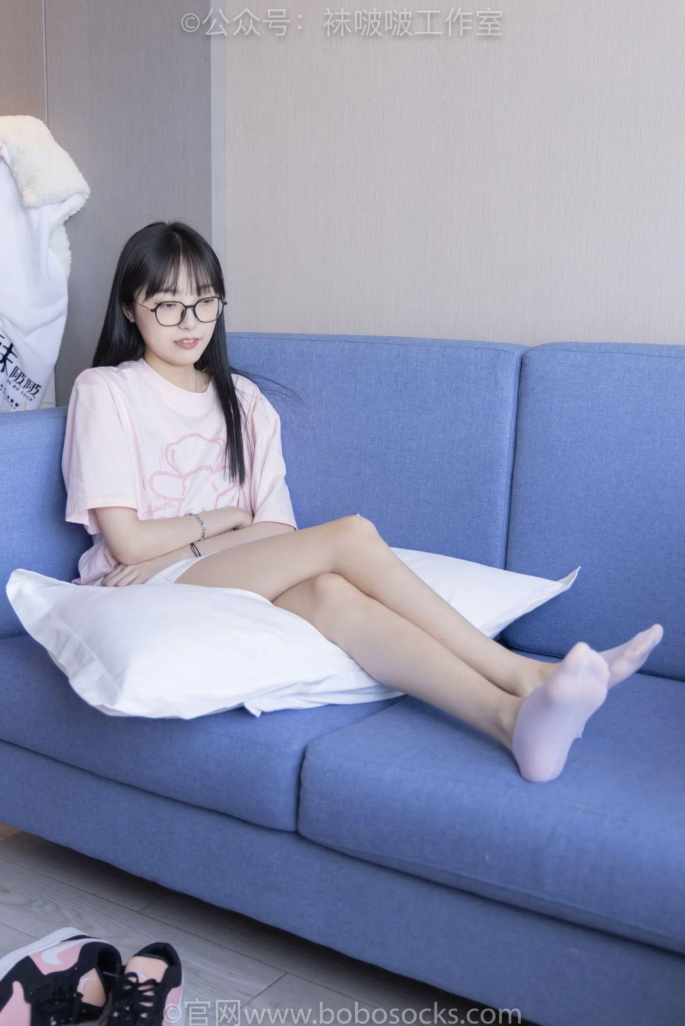 [BoBoSocks袜啵啵]NO.091 稚予-板鞋、淡粉色船袜、黑色船袜、裸足 [148P]插图5